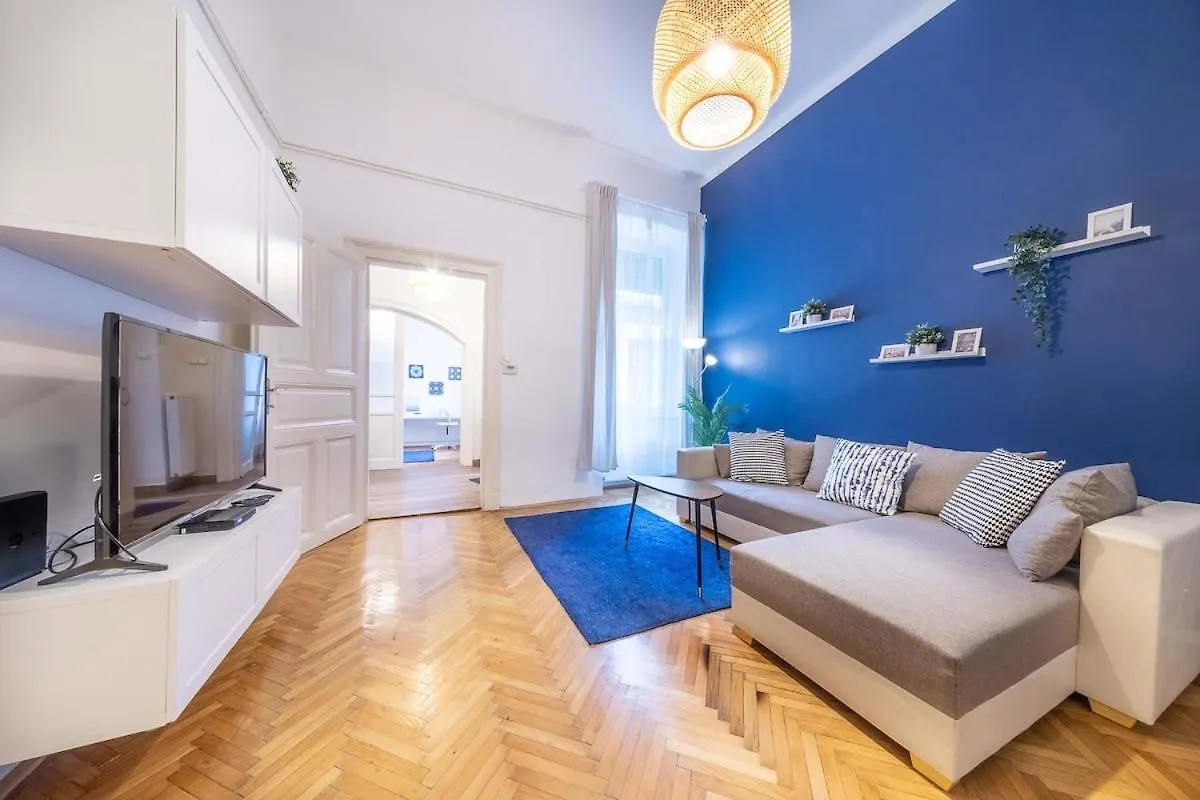 Appartement Sassoon - 2-Bedroom Elegant Airy Home At Deak Ter Budapest
