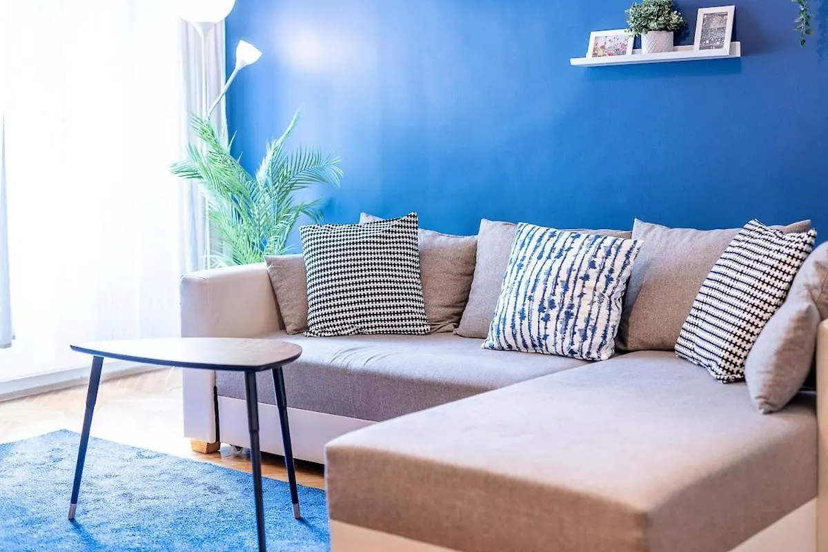 Sassoon - 2-Bedroom Elegant Airy Home At Deak Ter Budapest 0*,
